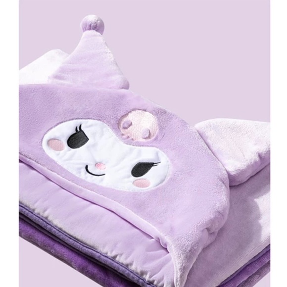 Kuromi Beanie with Cozy Blanket - Picture 2 of 11